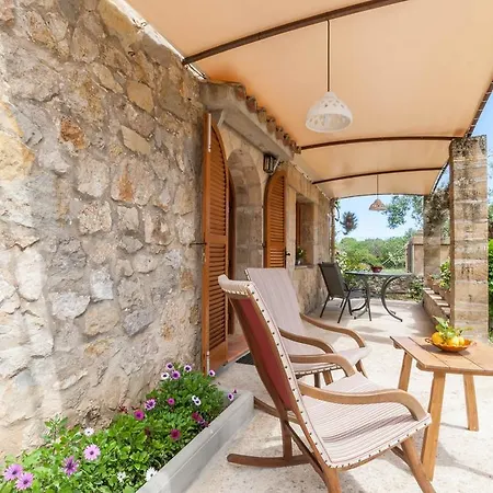 Holiday home Bisquerra